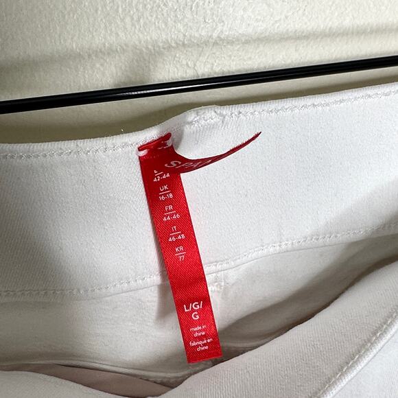 SPANX SPANXshape EveryWear Straight Leg Jeans White Sz Large {TT25} - Picture 5 of 7